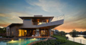 Villa with pool