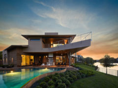Villa with pool