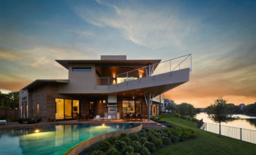 Villa with pool