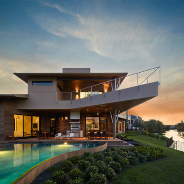 Villa with pool